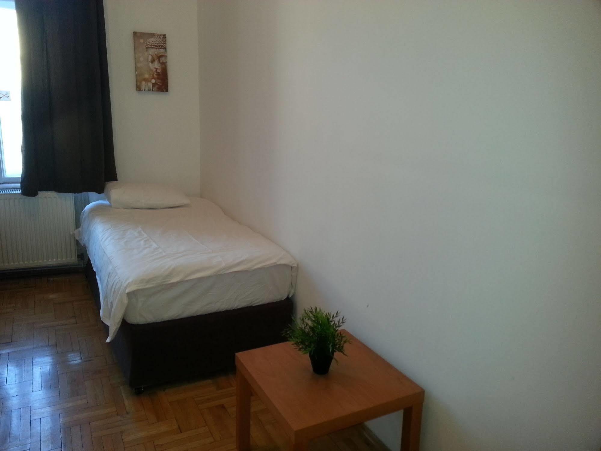 Caterina Private Rooms And Apartments Budapest Ngoại thất bức ảnh