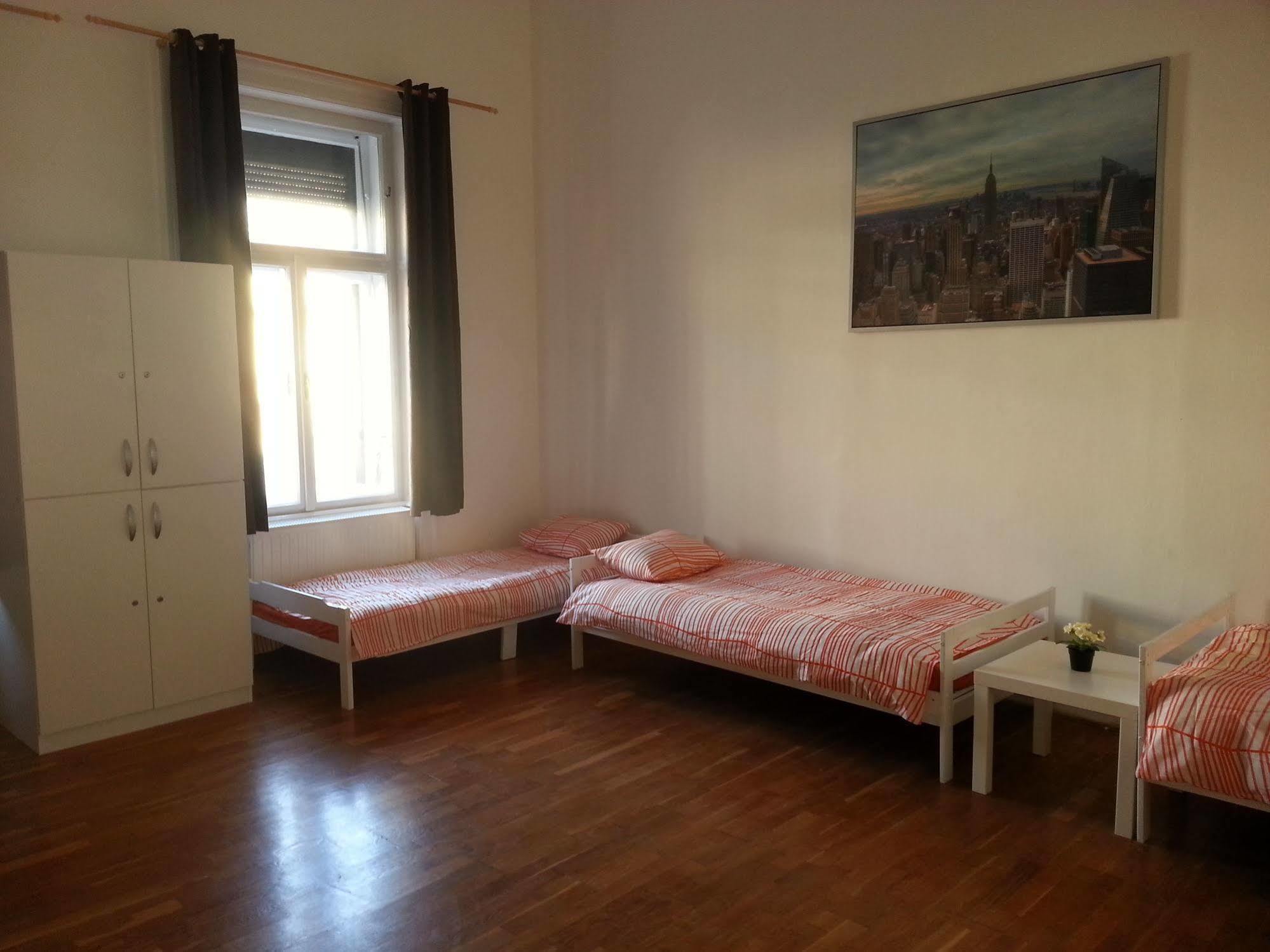Caterina Private Rooms And Apartments Budapest Ngoại thất bức ảnh